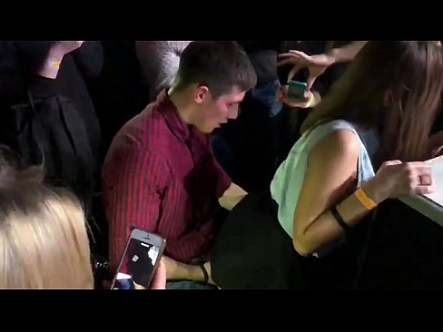 ❤️ Sesso reale in un nightclub russo. Ragazza russa di 18 anni nell'ano e nella vagina scopata in un nightclub ❤ Porno duroal it.oblogcki.ru ❌️